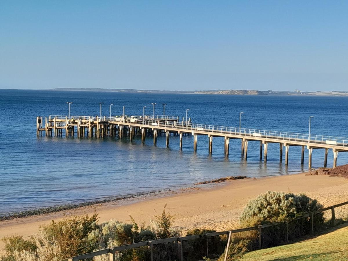 In Phillip Island Towers - Block C * Cowes